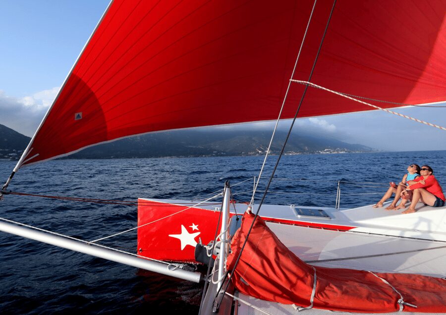 3H30 Explore the south shore of the bay of Ajaccio Catamaran - Sailing the south shore of the Gulf of Ajaccio