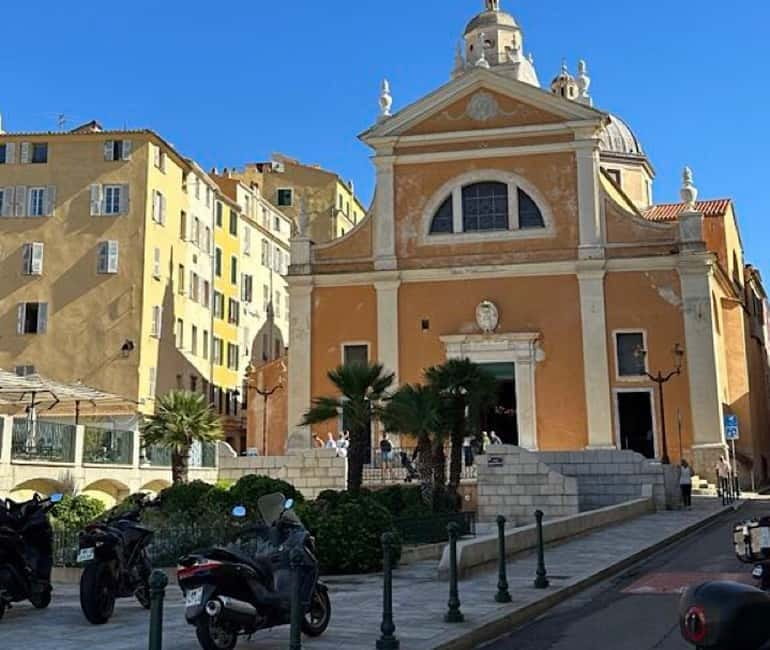 Ajaccio: Private Tour, History and Gastronomy, Food Tour - Marcatu d’Aiacciu market time: the tasting engine of the day