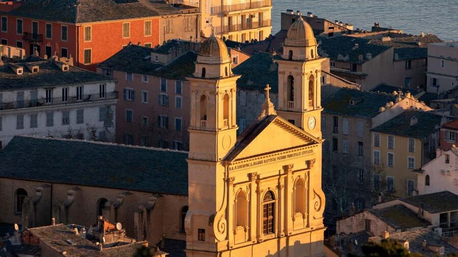 Bastia: Les Légendines, a unique tour - Strange facts, traditions, and customs that make the route memorable