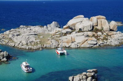 Catamaran trip with snorkeling at the Lavezzi Islands