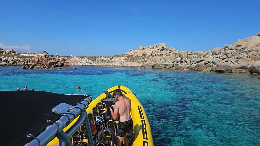 Bonifacio: Lavezzi Islands and Caves Guided Tour - Lavezzi Archipelago: granite islands that look otherworldly
