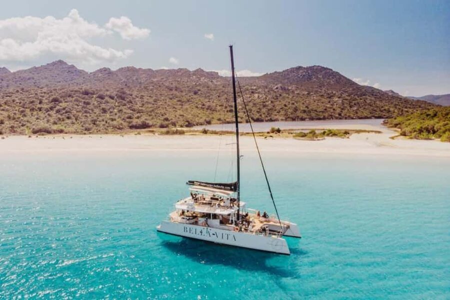 Catamaran day excursion - Swimming Stops Near Sumptuous Beaches: How to Time Your Water Fun