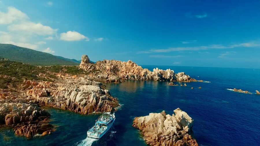 Circuit 2 H bateau avec vision sous-marine/Sites classés - Where the tour starts in Propriano (and what that means)