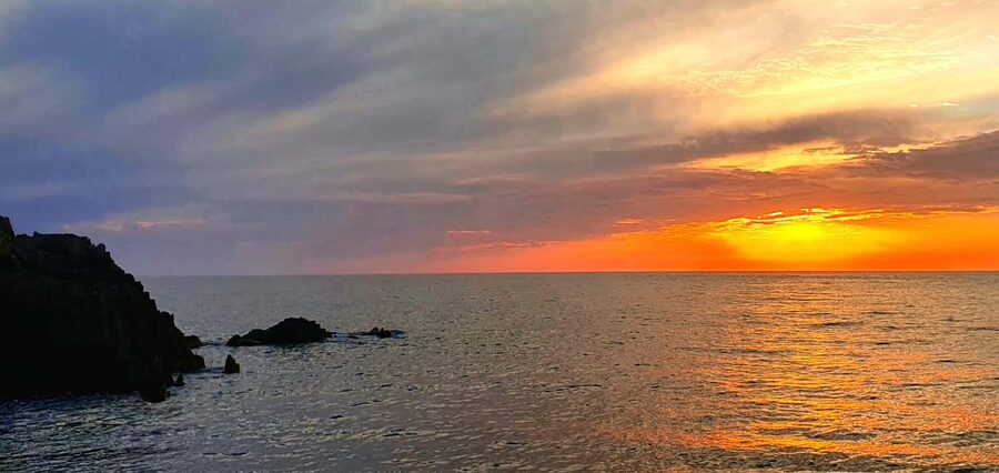 Croisière Piana Sunset Apéro Baignade bateau 12 places - Price and value: what $64 buys you in Corsica time