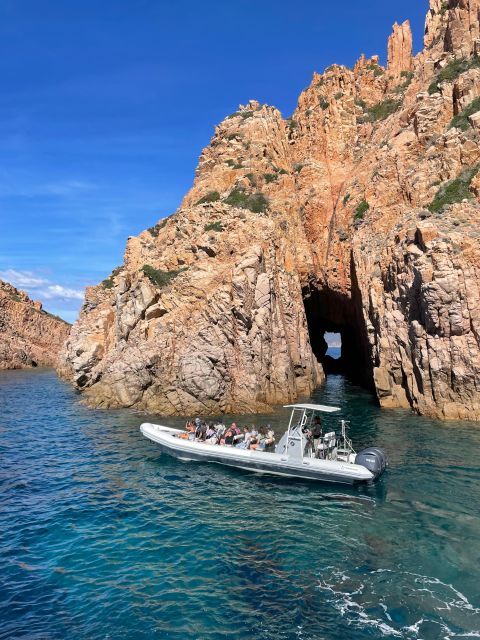 Croisière Sunset Scandola Piana Baignade bateau 12 places - Capo Rosso and sunset: swim, snorkeling, and Corsican wine