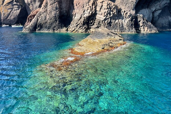 Cruise in a small group in Scandola Girolata Calanques de Piana - A 4-Hour West Corsica Circuit From Cargèse