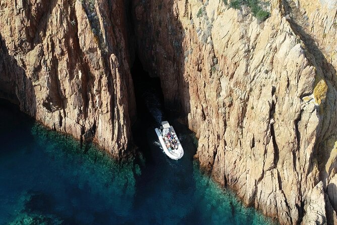 Day at Scandola and Calanques de Piana in a small group - Starting in Cargèse and why the first leg matters