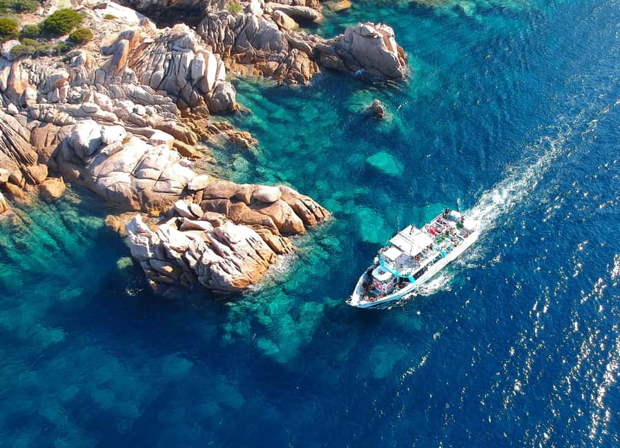 GRAND TOUR SITES CLASSÉS Vision sous-marine,baignade,boisson - Crew, rhythm, and small comforts that make a difference