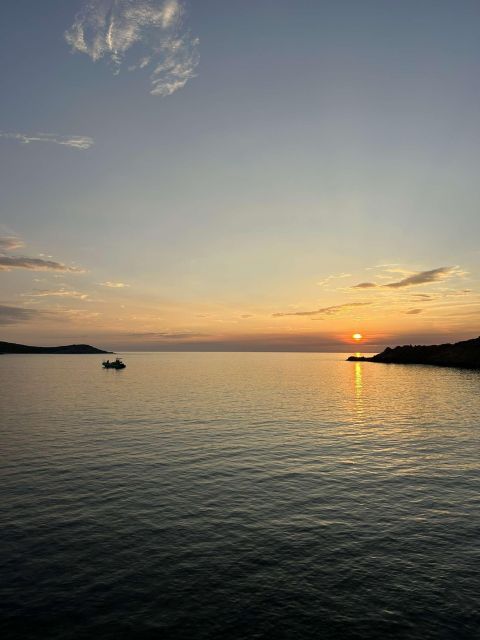 Ile Rousse : Sunset aperitif - Why the Bay of Ile Rousse sunset fits an aperitif so well