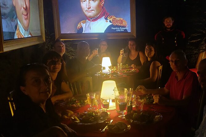 Napoleon Cave - Entertainment - Discovery/drink package - The drink session and the small extras that make it feel complete