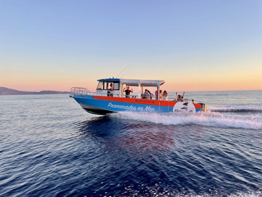Near Ajaccio : Cruise to Piana Scandola cliffs and Girolata - Capo Rosso and the natural arch: the stop that frames the day