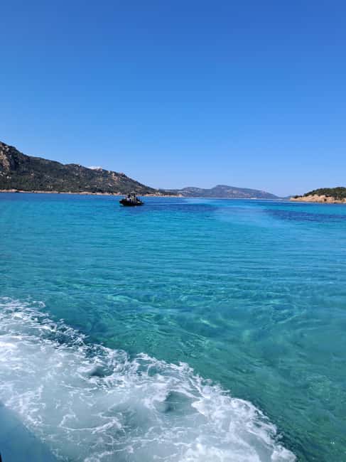 Santa-Giulia: Half-day trip to the Lavezzi Islands - The Libertà route: quick logic, good timing, and real sea views
