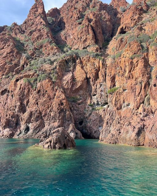 Scandola and the Calanques of Piana - Calanques de Piana: UNESCO red rock that photographs better than it looks from land