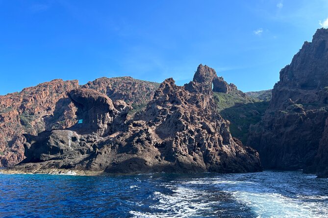 The unmissable Scandola departure from Île-Rousse - The 8:30am start: planning your morning in Île-Rousse